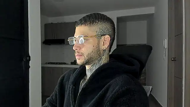  jamesleandros1 online show from September 2025 12:42:01 AM