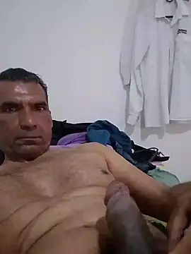 Snapshot of Daddy1972 chatting on June 2026 08:25:02 PM Daddy1972 online show from June 2026 08:25:02 PM