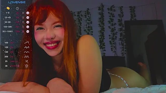 Snapshot of Juliette_Sunshine chatting on March 2025 10:11:01 PM Juliette Sunshine online show from March 2025 10:11:01 PM