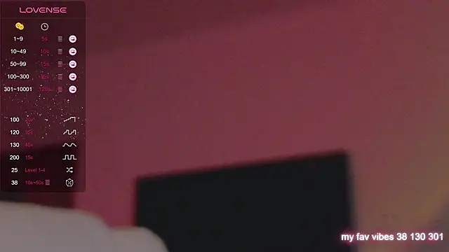 Snapshot of Juliette_Sunshine chatting on September 2025 10:12:01 PM Juliette Sunshine online show from September 2025 10:12:01 PM