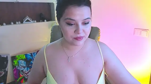 Snapshot of Malika_uAngel chatting on May 2026 12:30:02 AM Malika uAngel online show from May 2026 12:30:02 AM