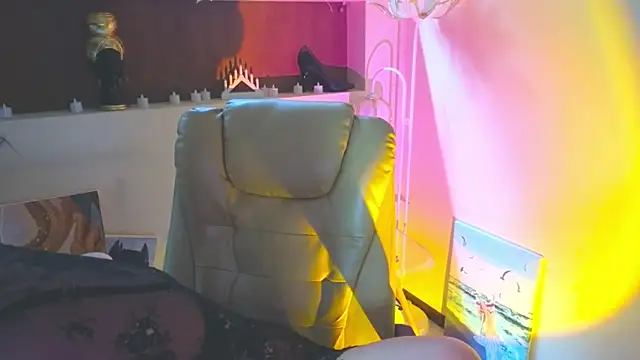 Malika uAngel online show from April 2026 07:54:01 PM