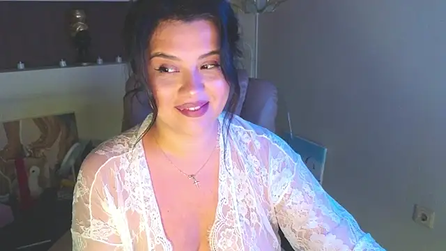 Snapshot of Malika_uAngel chatting on June 2026 09:15:01 PM Malika uAngel online show from June 2026 09:15:01 PM