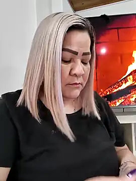 Dalessa Bigtits online show from March 2026 07:18:01 PM