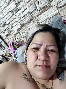 Dalessa Bigtits online show from April 2026 12:28:01 AM