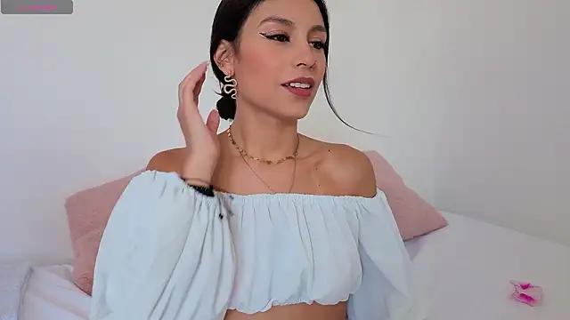 PIA STONE online show from March 2026 08:05:02 PM