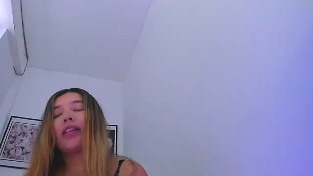 Snapshot of sofihill01 chatting on September 2025 07:09:02 PM sofihill01 online show from September 2025 07:09:02 PM