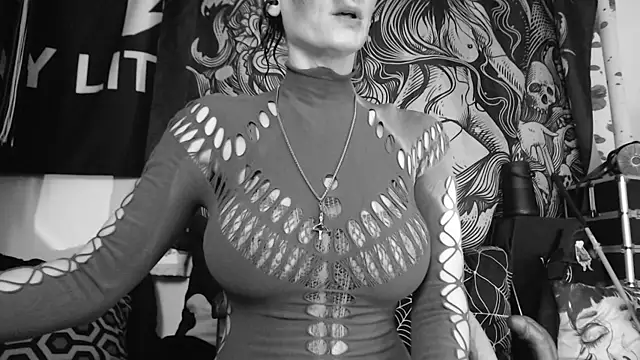 Silentmary online show from April 2026 02:18:02 AM