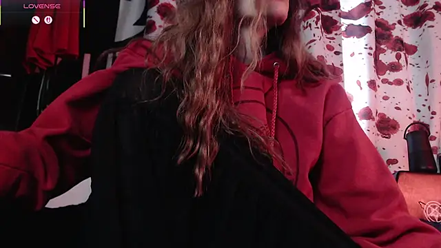 Silentmary online show from November 2025 04:18:02 PM