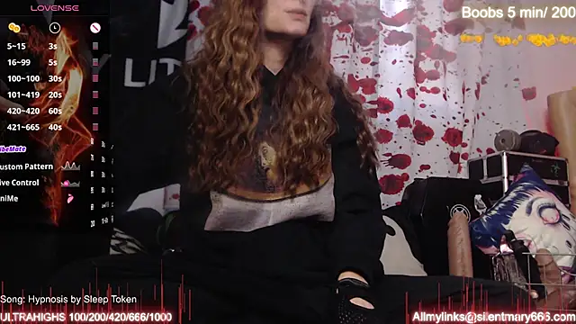 Silentmary online show from November 2025 06:44:02 PM