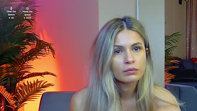 Avril Cyrus online show from November 2025 11:47:02 AM