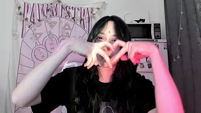 Holy420lolii online show from February 2026 07:10:01 PM