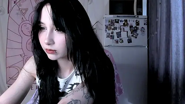 Holy420lolii online show from March 2026 01:56:01 PM