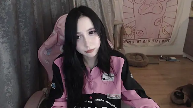 Snapshot of Holy420lolii chatting on February 2025 05:40:02 PM Holy420lolii online show from February 2025 05:40:02 PM