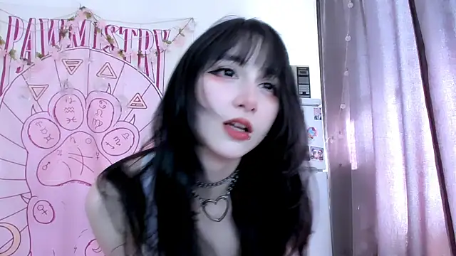Holy420lolii online show from June 2026 02:01:02 PM