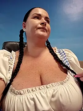 GeorgiaLerox online show from July 2026 01:06:02 PM
