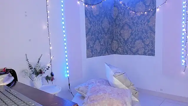 Eva Lee  online show from March 2026 09:29:01 AM