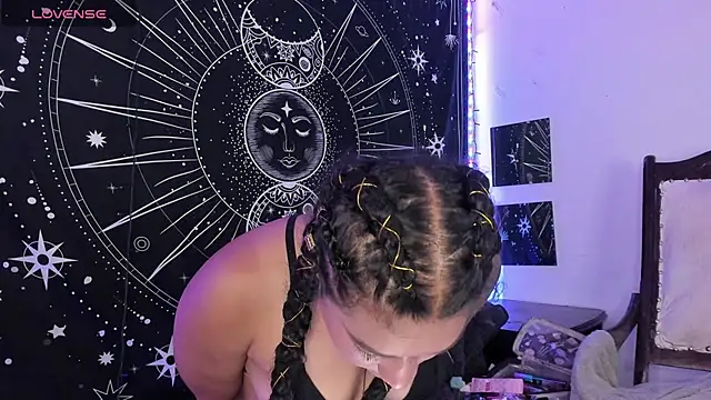 Eva Lee  online show from October 2025 09:17:02 AM