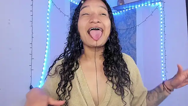 Eva Lee  online show from April 2026 09:44:02 AM