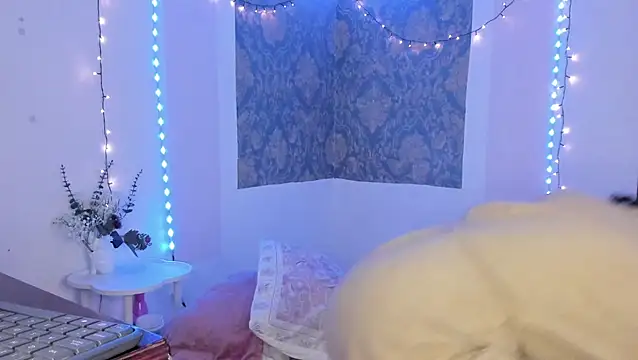 Eva Lee  online show from March 2026 11:11:02 AM