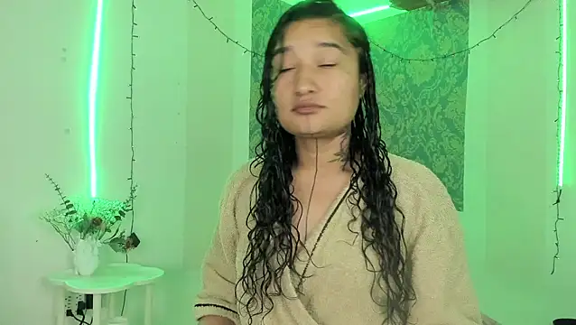 Eva Lee  online show from May 2026 10:57:02 AM