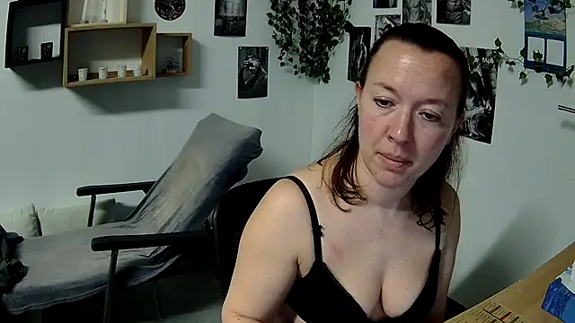 AnyaKreyxh online show from March 2025 06:13:02 PM