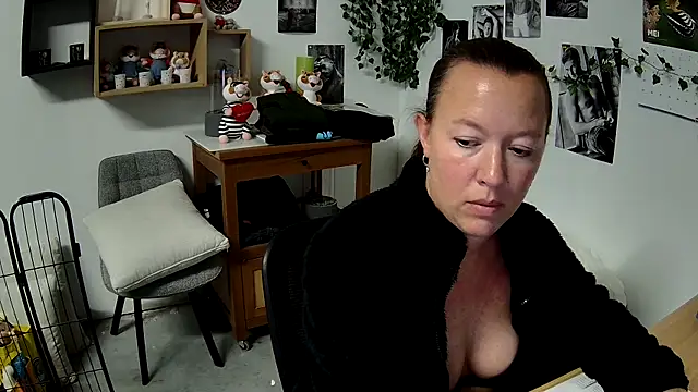 AnyaKreyxh online show from May 2026 11:48:02 AM