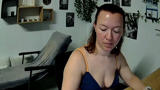 AnyaKreyxh online show from February 2025 01:59:01 PM