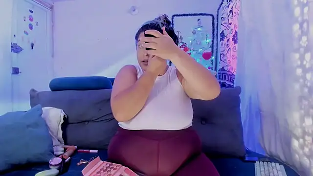 Fierymichef online show from November 2025 03:45:01 PM