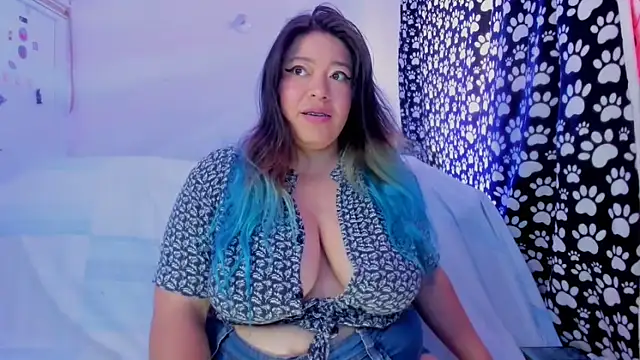 Fierymichef online show from April 2026 07:43:02 PM