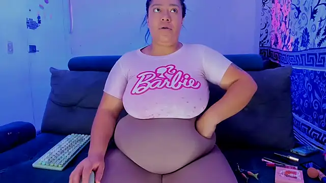 Fierymichef online show from October 2025 05:57:02 PM