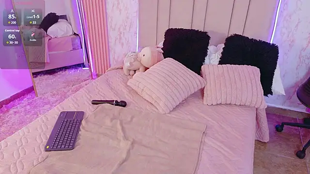 Hanaa rosse online show from November 2025 01:36:02 PM