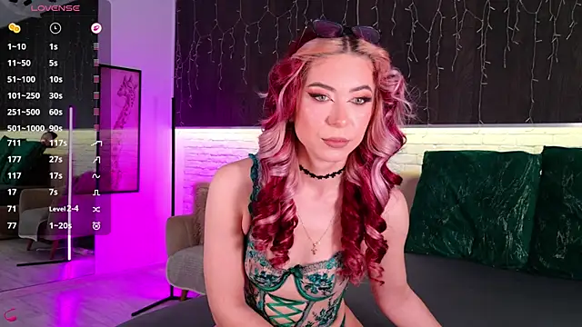 CindeFucknRella online show from April 2026 04:58:02 AM