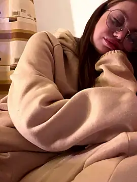 lovebellagrey online show from January 2026 01:40:02 PM