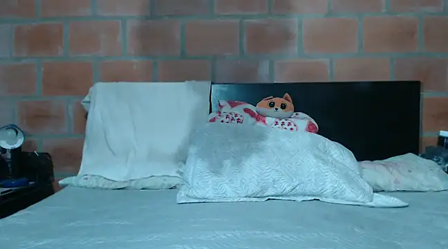 DevoraAmateur online show from December 2024 08:29:01 PM