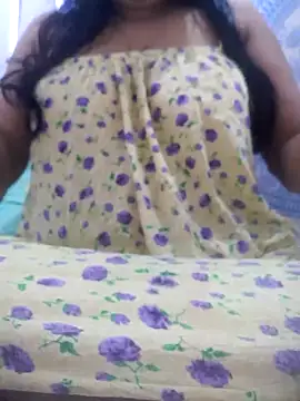 Snapshot of chubby_wife chatting on November 2025 04:16:01 AM chubby wife online show from November 2025 04:16:01 AM