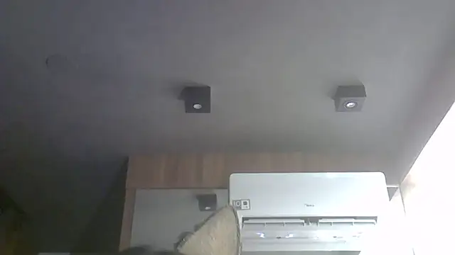 Skinny-Kitten online show from December 2025 05:58:02 PM