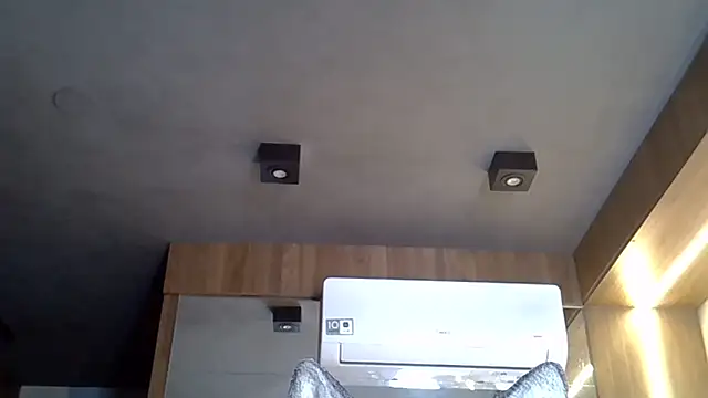 Skinny-Kitten online show from November 2025 01:26:02 PM