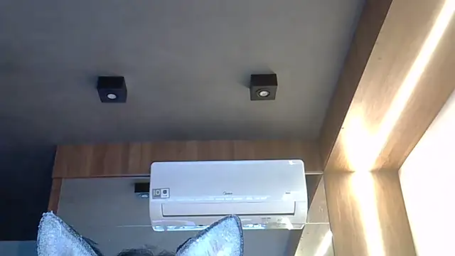 Skinny-Kitten online show from October 2025 07:57:02 PM