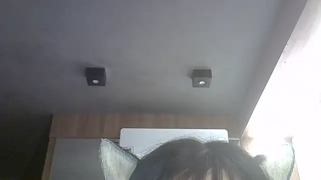 Skinny-Kitten online show from April 2026 01:24:02 AM