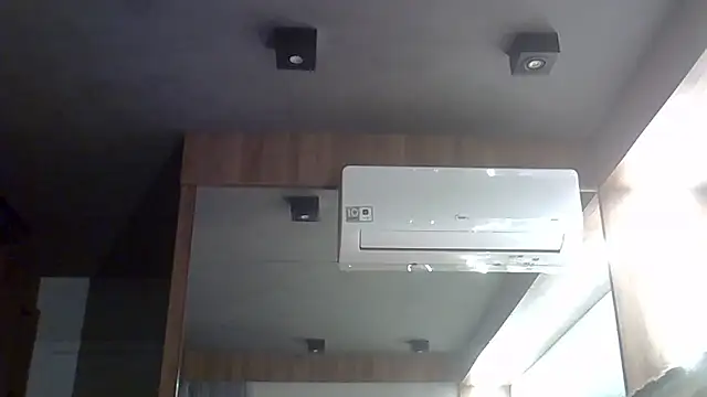 Snapshot of Skinny-Kitten chatting on January 2026 06:06:02 AM Skinny-Kitten online show from January 2026 06:06:02 AM