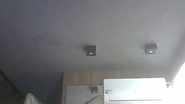 Skinny-Kitten online show from December 2025 06:03:01 AM