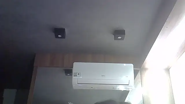 Skinny-Kitten online show from April 2026 03:27:01 PM