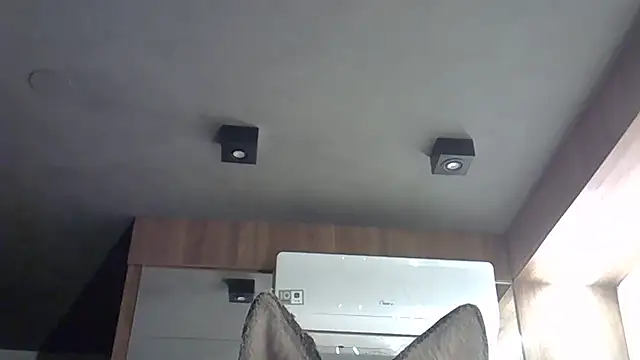 Skinny-Kitten online show from November 2025 05:33:02 AM