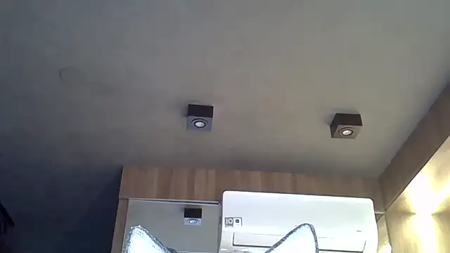 Skinny-Kitten online show from October 2025 07:48:02 PM