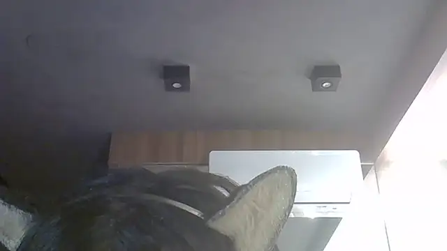 Skinny-Kitten online show from July 2026 11:43:01 AM