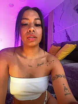 ATENEA SEXXXY online show from December 2025 07:01:01 PM