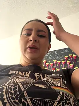 Abril Luv online show from September 2025 12:38:02 PM