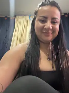 Abril Luv online show from April 2026 01:09:02 AM