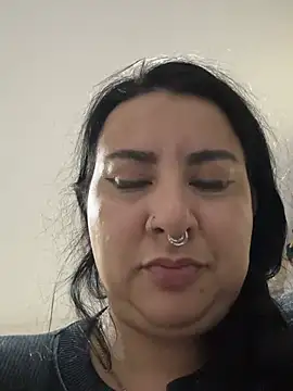 Snapshot of Abril_Luv chatting on July 2026 02:05:02 AM Abril Luv online show from July 2026 02:05:02 AM